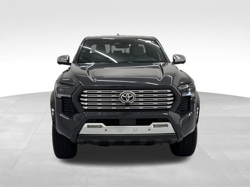 Used 2024 Toyota Tacoma Limited AWD/4WD image 10