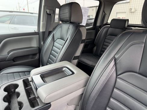 Used 2018 Chevrolet Silverado 2500 W/T w/ WT Convenience Package image 6