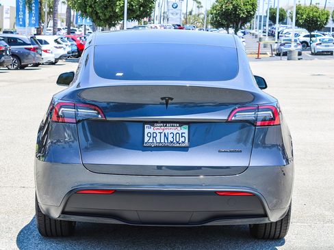 Used 2022 Tesla Model Y Long Range AWD/4WD image 8