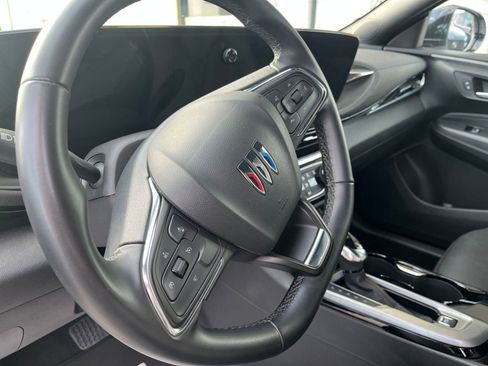 Used 2025 Buick Envista Sport Touring FWD image 33