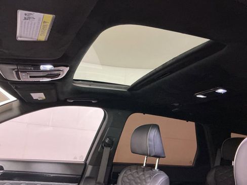 Used 2021 Hyundai Palisade Calligraphy image 22