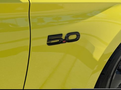 Used 2021 Ford Mustang GT Premium w/ Carbon Sport Interior Package image 13