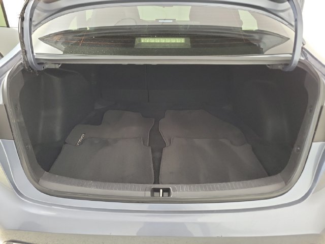 Used 2023 Toyota Corolla SE w/ SE Premium Package FWD image 10