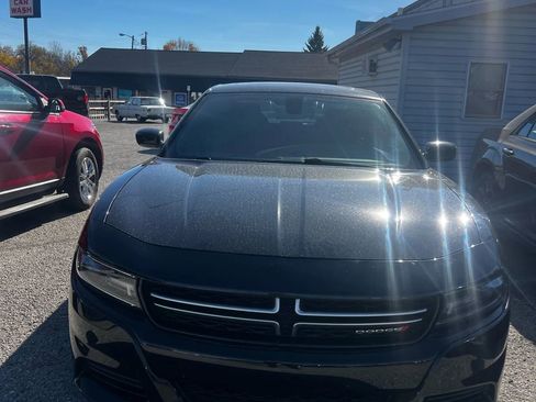 Used 2015 Dodge Charger SE w/ Power Sunroof Group image 3