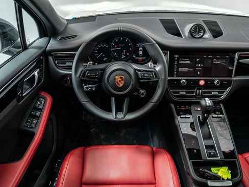 New 2026 Porsche Macan Turbo image 15