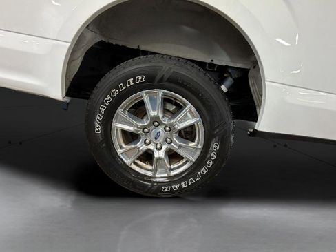 Used 2017 Ford F150 XLT w/ Equipment Group 302A Luxury image 28