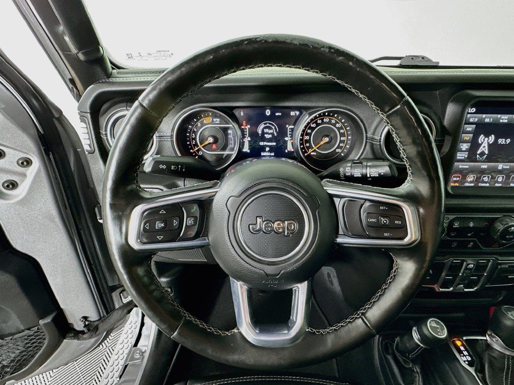 Used 2020 Jeep Wrangler Unlimited Sahara AWD/4WD image 11