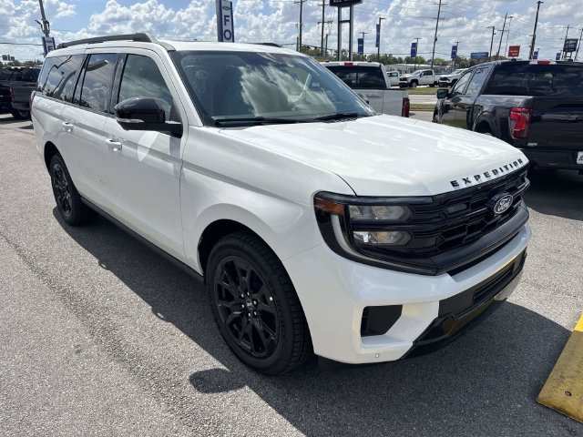 New 2027 Ford Expedition Max Platinum AWD/4WD image 3