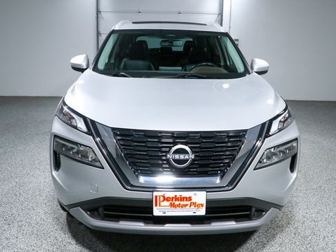 Used 2023 Nissan Rogue SV w/ SV Premium B Package FWD image 4