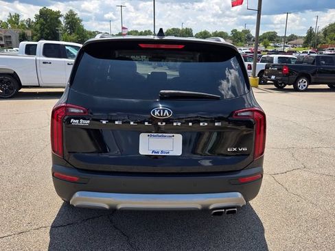 Used 2020 Kia Telluride EX FWD image 11