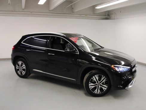 Certified 2025 Mercedes-Benz GLA 250 GLA 250 image 4