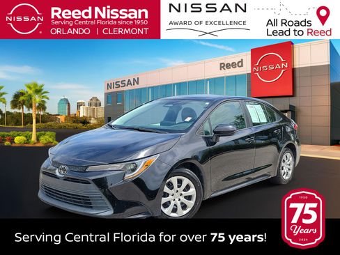 Used 2023 Toyota Corolla LE FWD image 1