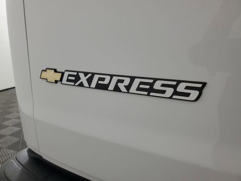 New 2026 Chevrolet Express 3500 Extended w/ Driver Convenience Package image 30