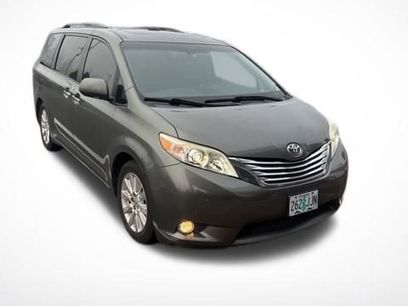 Used 2011 Toyota Sienna Limited w/ LTD Navigation Pkg