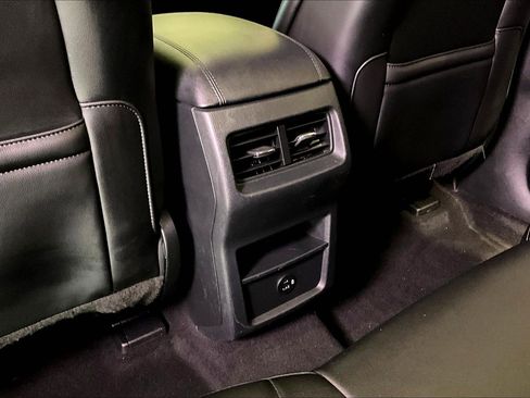 Used 2021 Ford Edge SEL w/ Cargo Accessory Package AWD/4WD image 10