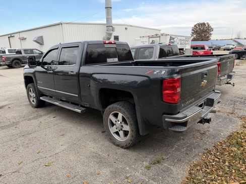 Used 2018 Chevrolet Silverado 2500 LTZ w/ Duramax Plus Package image 8