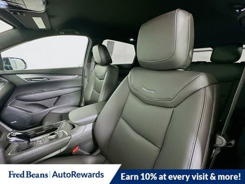 New 2026 Cadillac XT5 Luxury image 12