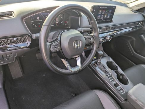 Used 2023 Honda Civic Touring image 5