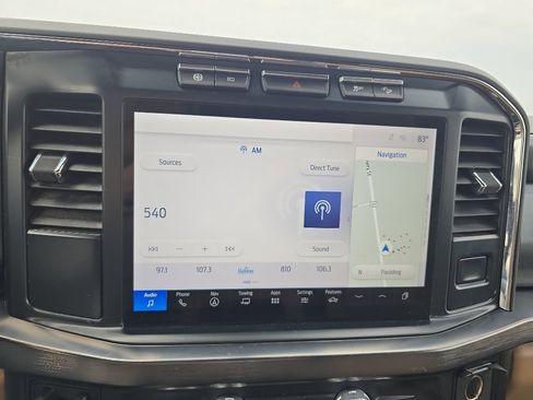 Used 2024 Ford F350 Lariat w/ Chrome Package image 29