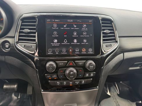 Used 2020 Jeep Grand Cherokee Laredo w/ Quick Order Package 2BN North AWD/4WD image 11