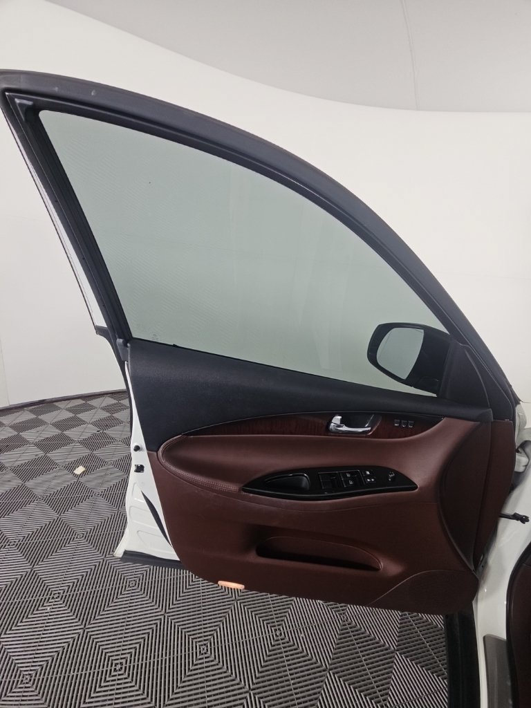 Used 2017 INFINITI QX50 2WD w/ Premium Package image 21