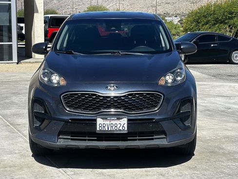 Used 2020 Kia Sportage LX FWD image 2