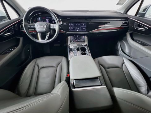 Used 2025 Audi Q7 3.0T Premium Plus AWD/4WD image 29