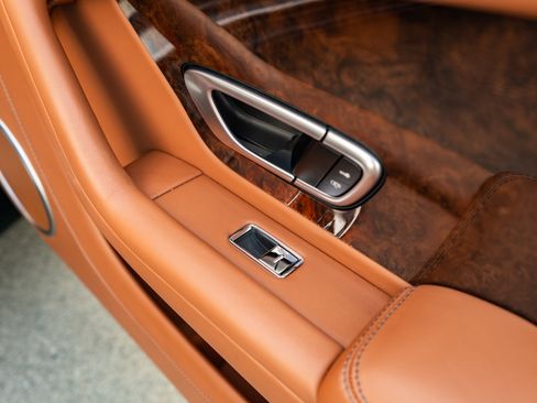 Used 2018 Bentley Continental GT AWD/4WD image 38