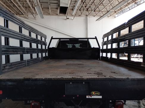Used 2022 Ford F550 4x4 Crew Cab Super Duty image 18