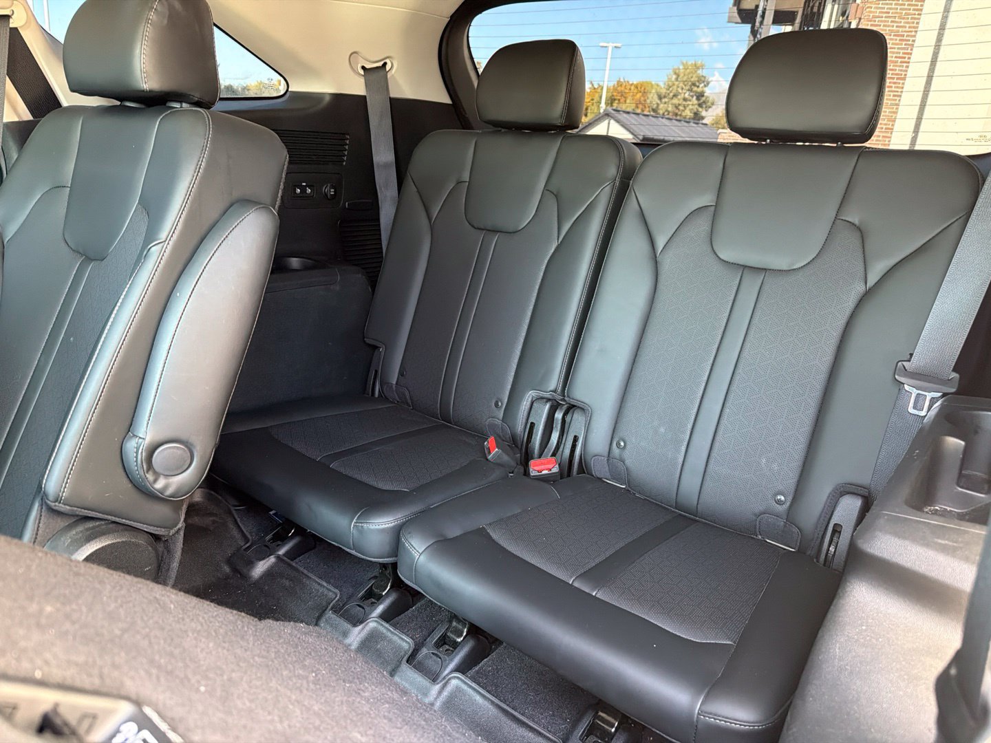 Used 2021 Kia Sorento SX AWD/4WD image 23