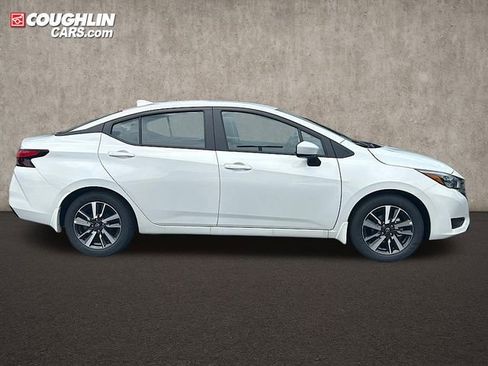 New 2025 Nissan Versa SV w/ Trunk Package FWD image 3