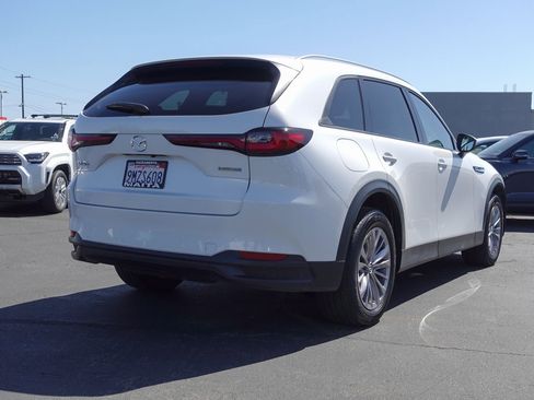 Used 2024 MAZDA CX-90 Plug-In Hybrid w/ Preferred AWD/4WD image 4