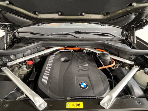 Certified 2026 BMW X5 xDrive50e w/ Executive Package image 16