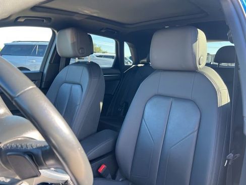 Used 2023 Audi Q3 2.0T Premium image 11