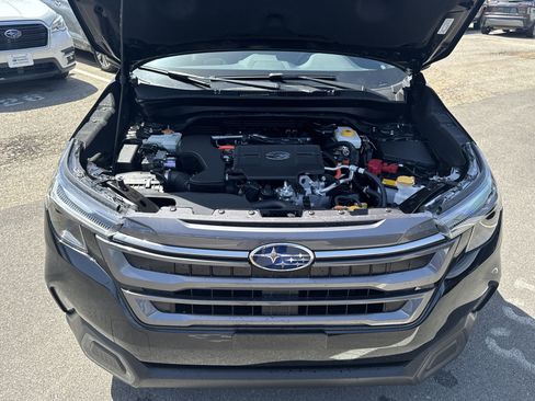 New 2025 Subaru Forester Limited image 9