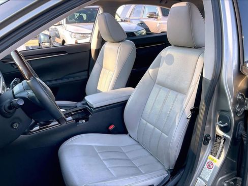 Used 2016 Lexus ES 350 image 27