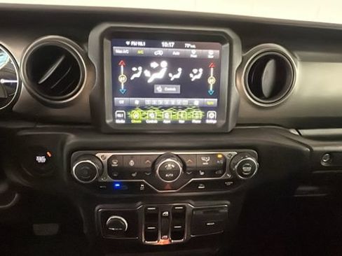 Used 2023 Jeep Wrangler Unlimited w/ Cold Weather Group AWD/4WD image 22