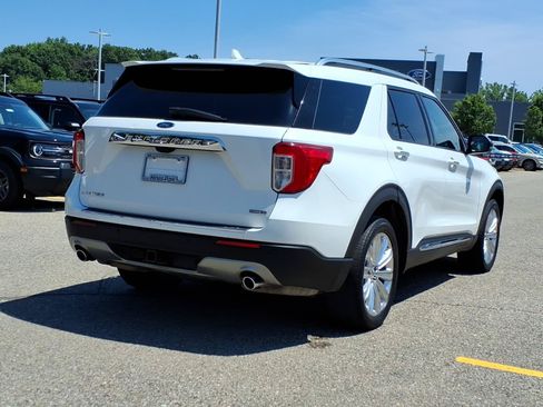 Used 2021 Ford Explorer Limited w/ Hybrid Equipment Group 310A AWD/4WD image 7