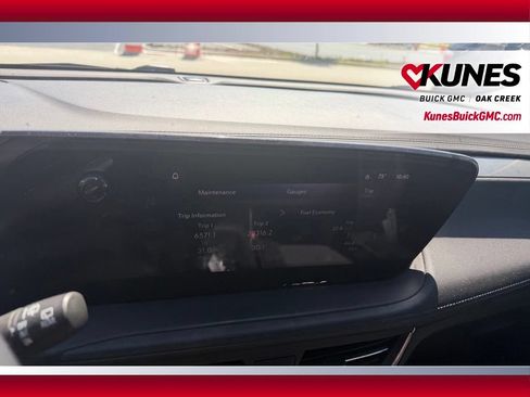 Used 2025 Buick Encore GX Preferred AWD/4WD image 16