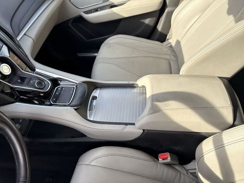 Used 2019 Acura RDX w/ Technology Package FWD image 25