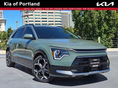 Used 2023 Kia Niro EX Touring