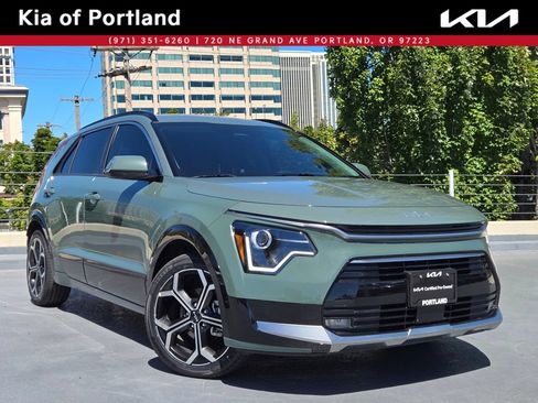 Used 2023 Kia Niro EX Touring FWD image 1