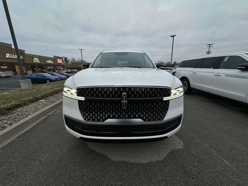 New 2025 Lincoln Navigator Reserve image 27