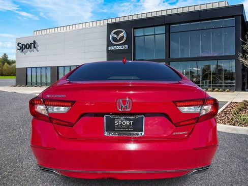 Used 2018 Honda Accord Sport image 4