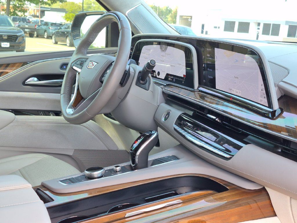 Used 2024 Cadillac Escalade Premium Luxury Platinum w/ Heavy-Duty Trailer Package AWD/4WD image 47
