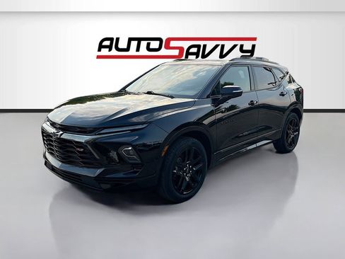 Used 2024 Chevrolet Blazer RS w/ Driver Confidence II Package image 3