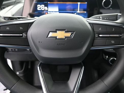 New 2026 Chevrolet Equinox EV LT image 27