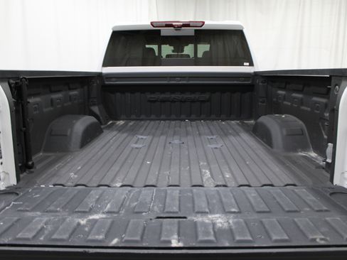 Used 2024 GMC Sierra 3500 Denali Ultimate image 32