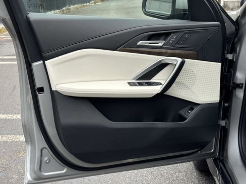 New 2026 BMW X1 xDrive28i w/ Technology Package image 19