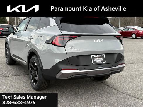 New 2026 Kia Sportage EX image 4